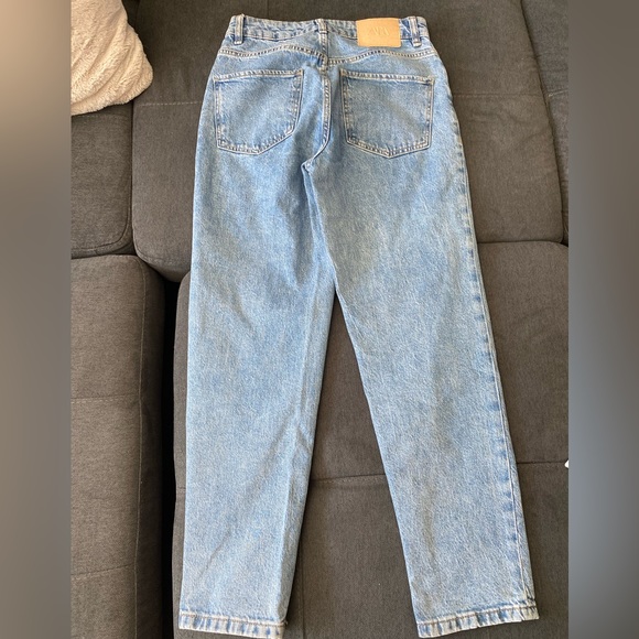 Zara high waisted mom jeans - Picture 2 of 4